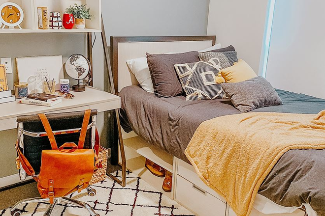 Bedroom - Hub on Campus Tuscaloosa