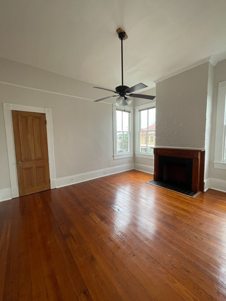 Bedroom - Beautiful 2 Bedroom Home with High Ceilings and Lots of Light!