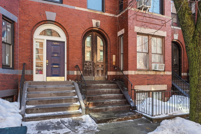 . - *NEW LISTING* Apartments