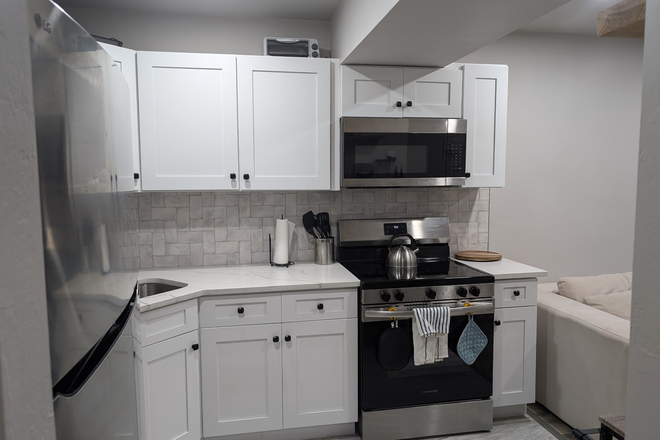 Kitchen - Two Mile Creek Condo