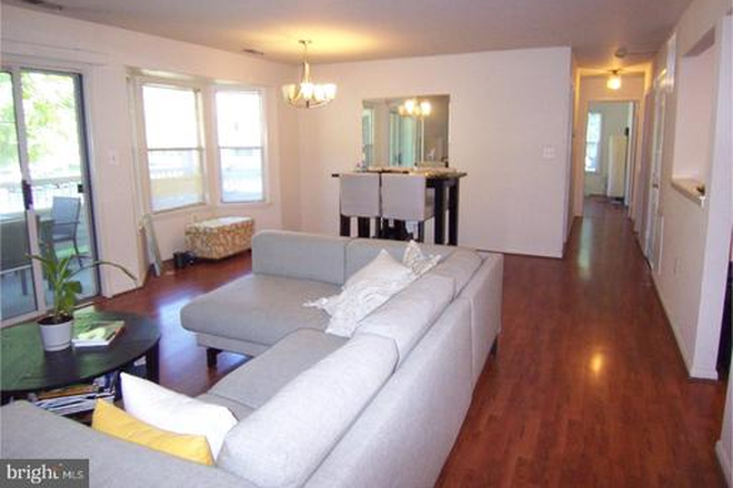 Living Dining Room - 2BR condo-Sequoia Ct-Princeton