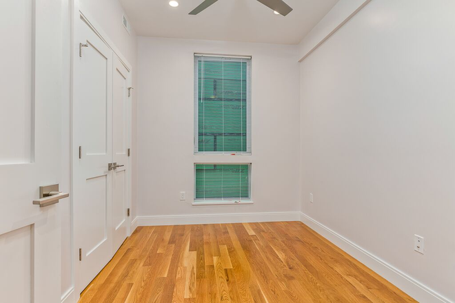 . - Brand New construction - 6 Bedroom 3 Bath - Mission Hill - Walk to NEU Apartments