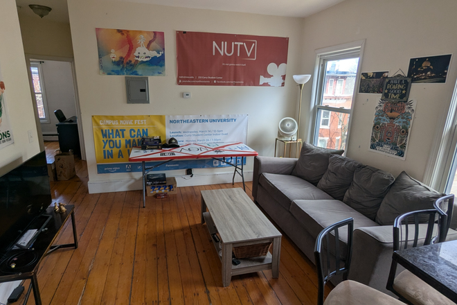 Living Area - Summer Sublet (May-August) No Broker Fee! Apartments