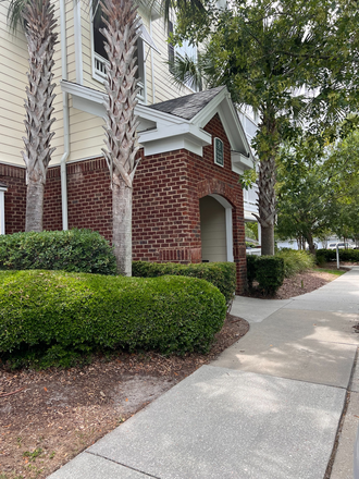 Outside view - Two bedroom Condo close to campus
