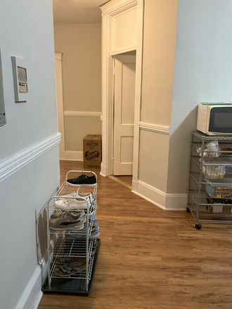 Call NOW for showings! 617-236-8550 - HEMENWAY ST - MODERN 1BR SPLIT FOR 2 PPL W/ H&HW INC, LNDRY IN BLDNG AVAIL *6/1/2026* IN SYMPHONY! Apartments