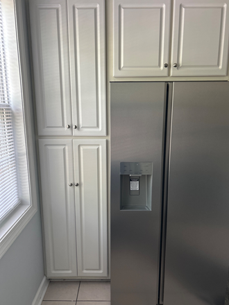 Kitchen fridge - Carleton Court, adjacent to campus Townhome