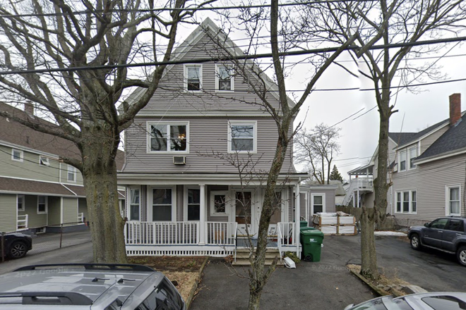 Outside Street View - 5 Rooms for Rent ($900–$1250) House w/ Pool Near Tufts