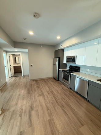 . - Renovated 2-Bed at 100 Hemenway. No Broker Fee. Available 8/20/26 Apartments