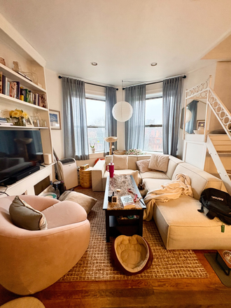 . - 1 Bedroom, 1 bathroom Apartment – Prime Location!