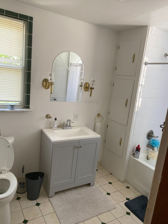 Full Bath - Beautiful Newly Remodeled 4 Bedroom home for rent