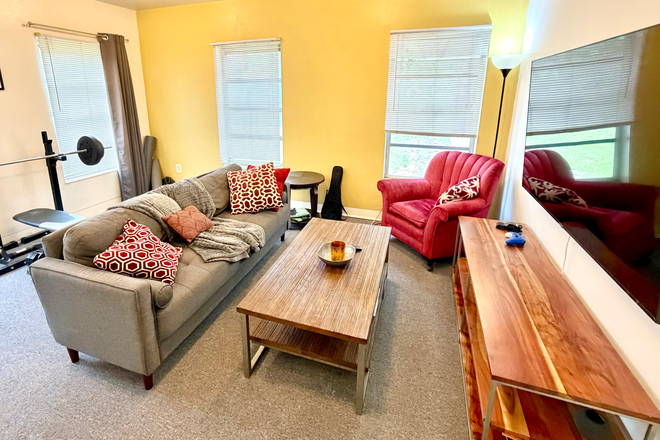 Lounge - Large Room at The Former Nunnery House
