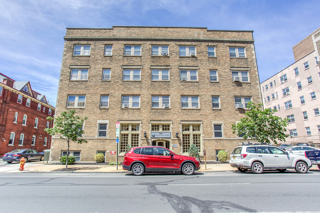 Photo - University City Associates Apartments