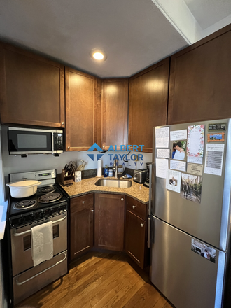 Kitchen - PRIVATE 1 Bedroom - Perfect for Quiet Studying!