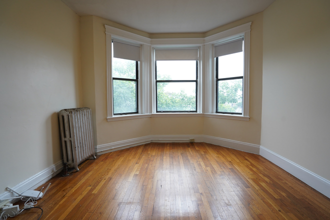 1 - SEPT 2025 - Packards Corner 1 Bed Split, 1 Month Rent FREE, NO FEE! PETS OK!