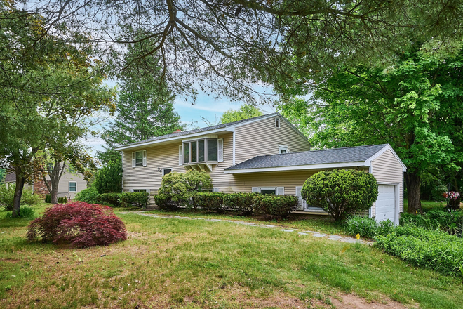 exterior - 5 BEDROOM HOUSE PERFECT FOR GROUPS AVAILABLE 2027-2028