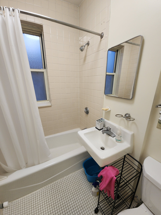 Bathroom - Sunny One bed room apartment five minutes walk to Harvard Yard