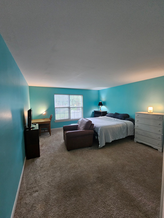 Private Bedroom - Cozy Rental Townhome