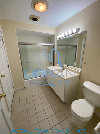 Bathroom - **NOW RENTING FOR JUNIOR YEAR 2026-2027** MODERN TOWN HOUSE   RADNOR RD **CENTRAL AIR - GARAGE PA