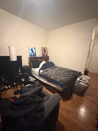 - - NO BROKER FEE STUDIO NEAR BERKLEE Apartments