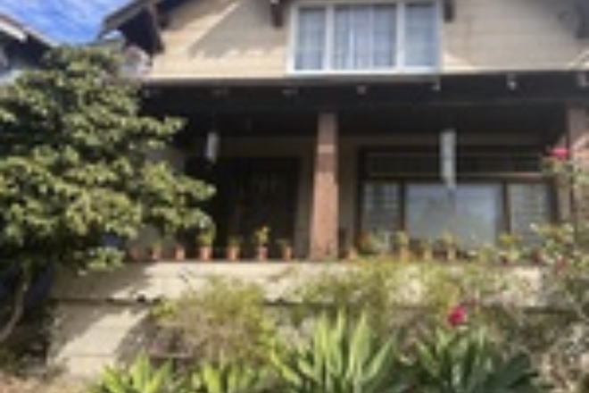 Outside view - 2533 Chilton Way, bedroom for rent , close to cmapus