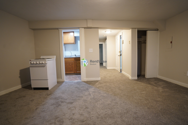1 - AVAIL NOW-Sweet Brighton 1 bed, Cat ok, NO Broker Fee! Apartments