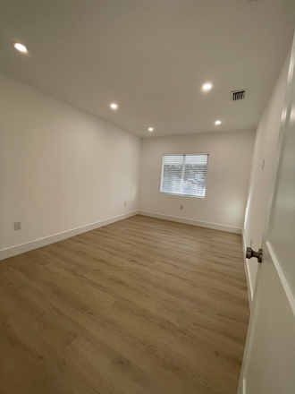 Bedroom - 5854 house