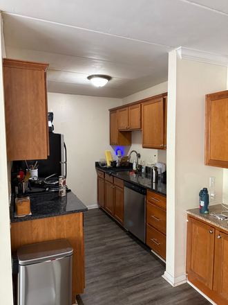 Kitchen - Apartment 7 at 3305 Jefferson Ave, Close to UC Campus, Burnet Woods, and Clifton