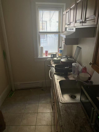 Kitchen - Star Realty Apartments