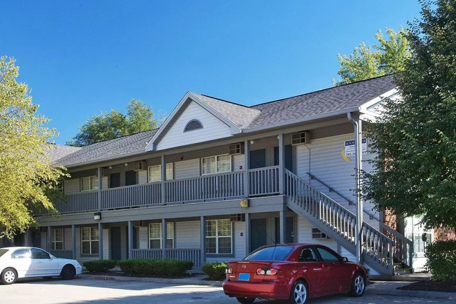 Exterior - Apple Apartments