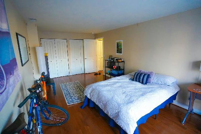 Bedroom - 5630 Pershing #20 Condo