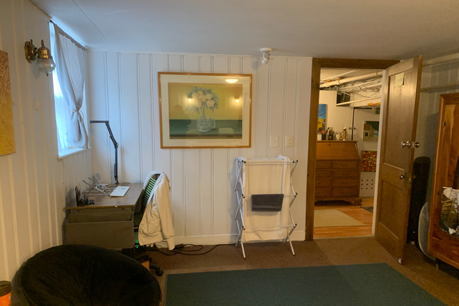 Sorrento room entrance - Furnished cozy, clean bedroom close to Tufts/Harvard Apartments