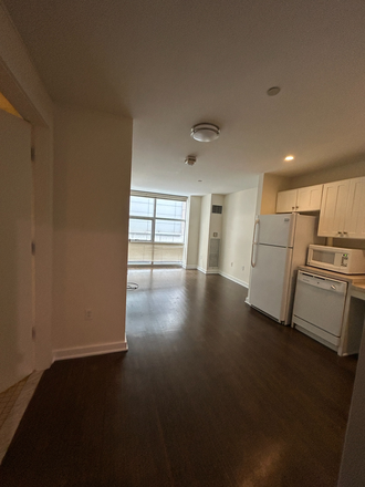 1 - Available Now, Luxury 1 bed/ 1bath, Pet Friendly, MBTA, No Fee