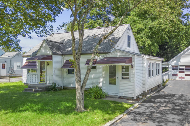 Front of House - Newly Remodeled 3 Bedroom 1 Bathroom House 2 car garage