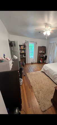 A furnished room. - Furnished room walking distance to Rice University,  2 groceries, Medical Center and more House
