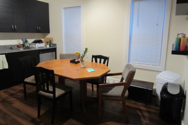 Kitchen - 35 Darling Street #1 SEPT 1 MISSION HILL Apartments