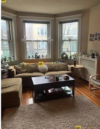 x - Euston St 4 Bed Brookline Apartments