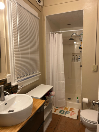 Bathroom - Bedroom for Sublease in Adorable House on 11th (SPRING AND SUMMER)