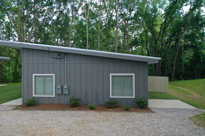 Parking - Newly built, BEAUTIFUL, private rental cottage available in a quiet yet convenient location House