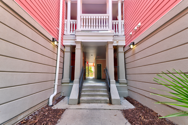 Walkway to entrance - Mira Vista Condominiums