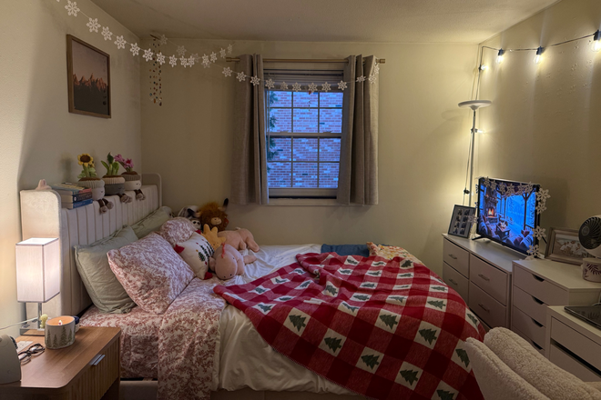 Bedroom 1 - Townhouse of Amherst