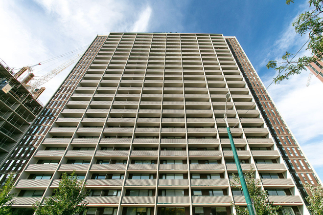 Exterior - Sussex Square Apartments