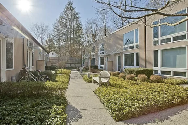 Exterior view - Furnished 1BR condo-Moore St-Princeton