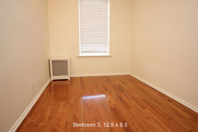 Bedroom B, $800/month - Two spare bedrooms to share with an NYU alumnus at a nice neighborhood Apartments