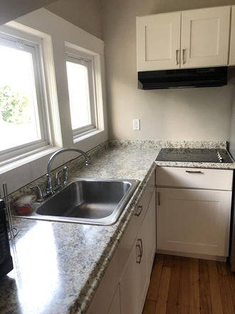 Kitchen - House near campus, looking for roommate