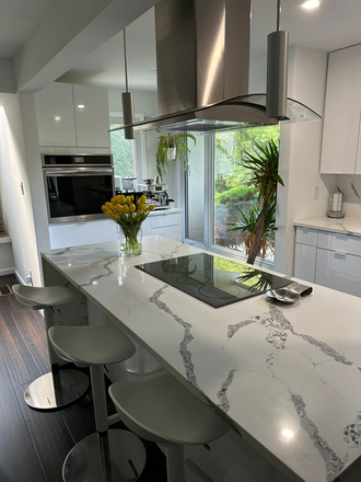 Kitchen - Charming two-story condo in Greene Countrie Village, close to campus