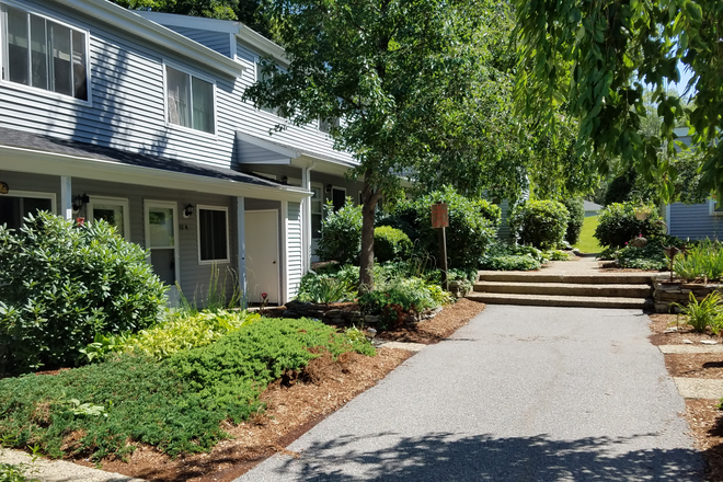 Walkway to your front door! - ** Ashford Park Condos ** just 7 miles to campus **