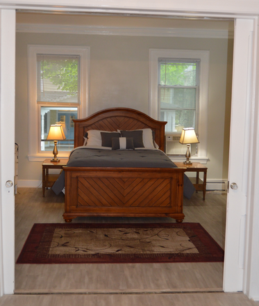 Bedroom - Furnished 1BR apt-Park Pl-Princeton