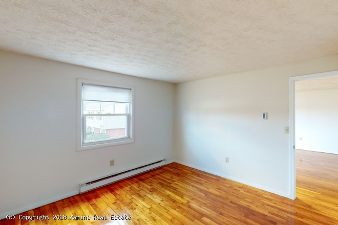 Bedroom 1 - 1 Room for rent in 2 Bedroom Colonial Village Apartments