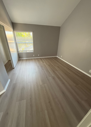 Living Room - Gated Oxford Court Condo - Walking Distance to UC Irvine - NEWLY REMODELED