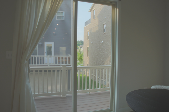 Balcony - Semester, School Year, or Short Term Lease in New Construction Townhome